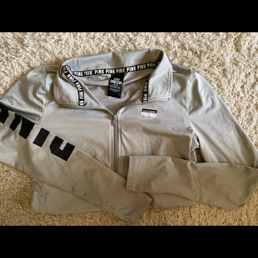 VS Sport Quarter-Zip